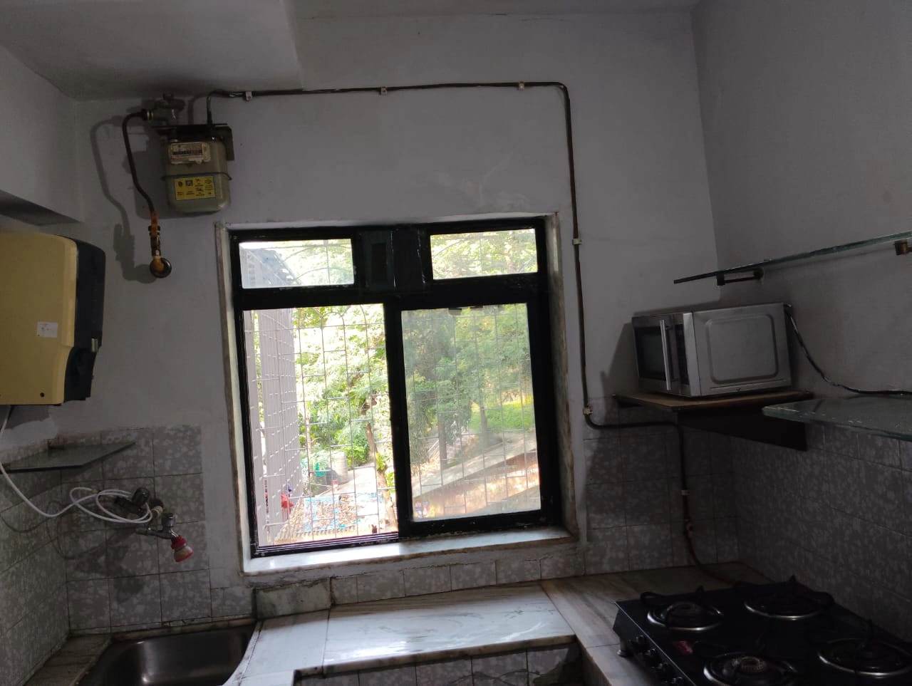 2 BHK Flat for Rent in Raheja Heights, Malad East